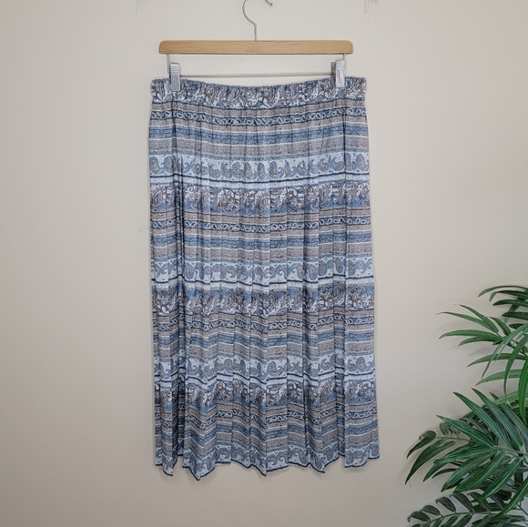 Koret | Pleated Blue Tan Striped Paisley Print Midi Skirt with Elastic Waist - Picture 5 of 5